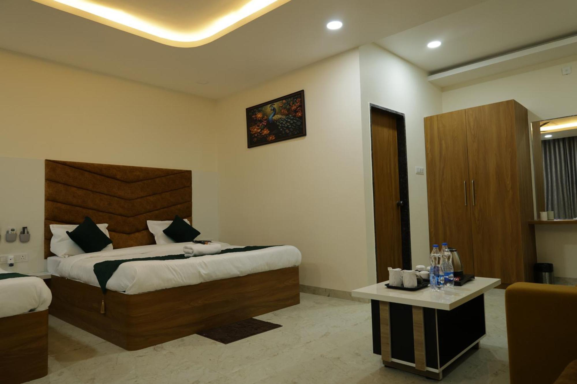 Hotel The Prime Land Hoshangabad Exterior foto
